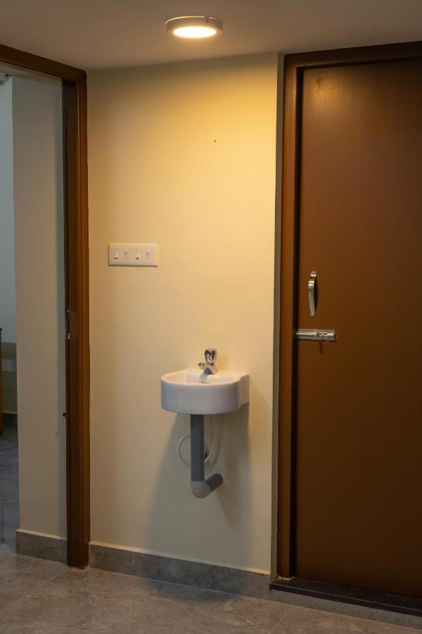 Live Inn Jp Nagar Tiruchirappalli Eksteriør billede